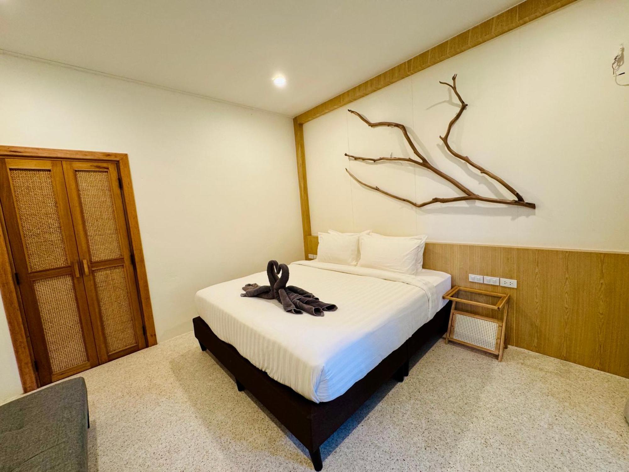 Sunny Cove Beach Resort Koh Phayam Ranong Exterior photo