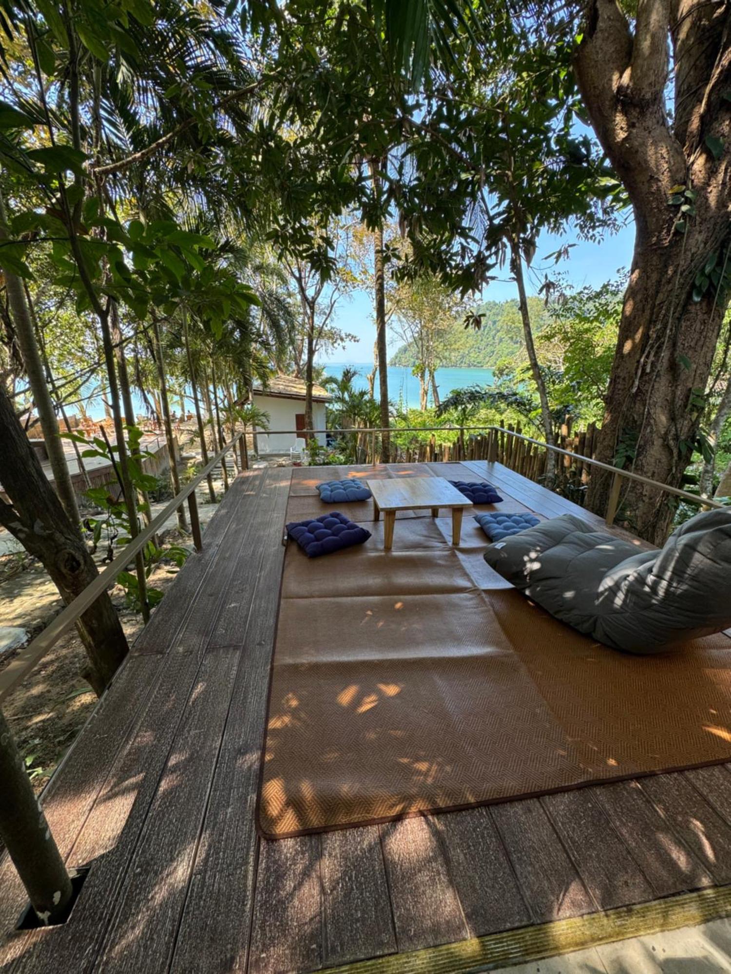 Sunny Cove Beach Resort Koh Phayam Ranong Exterior photo