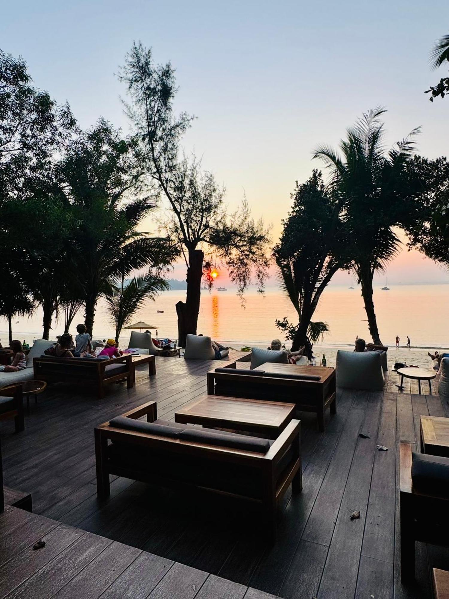 Sunny Cove Beach Resort Koh Phayam Ranong Exterior photo